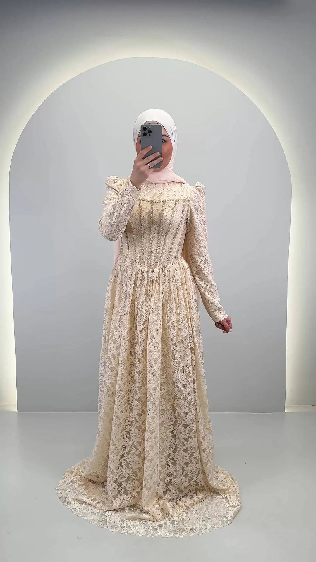 Mina aftenkjole Beige