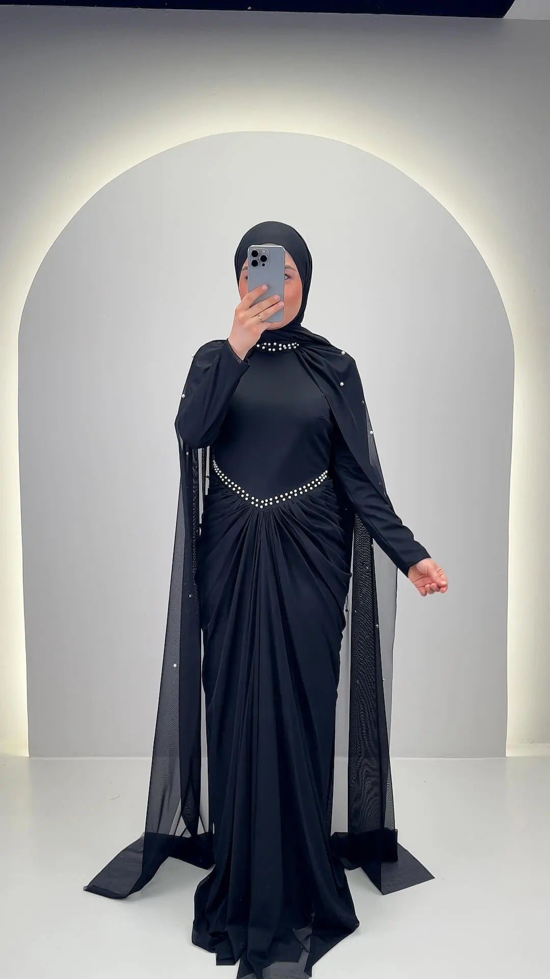 Tiya Abiye Siyah