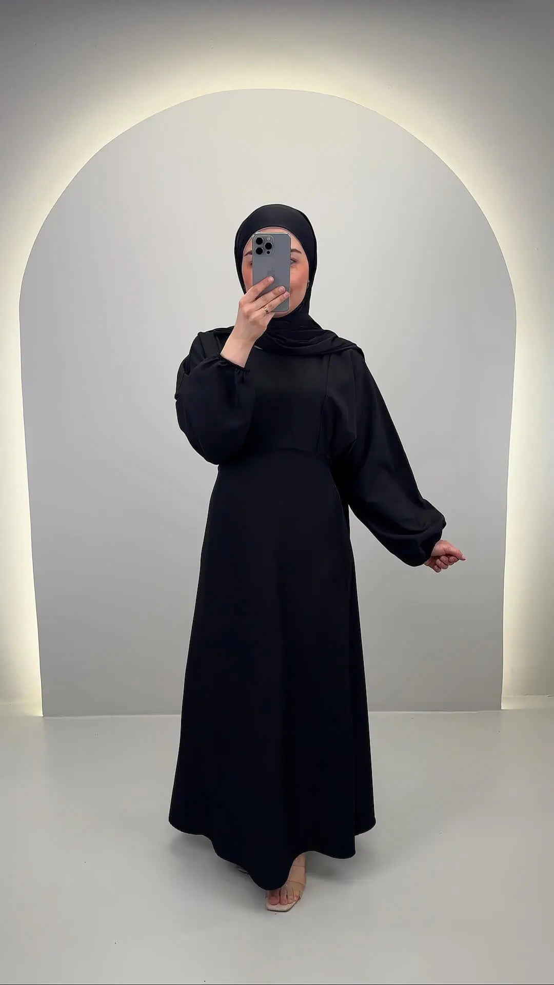 Yusara Kleid Schwarz