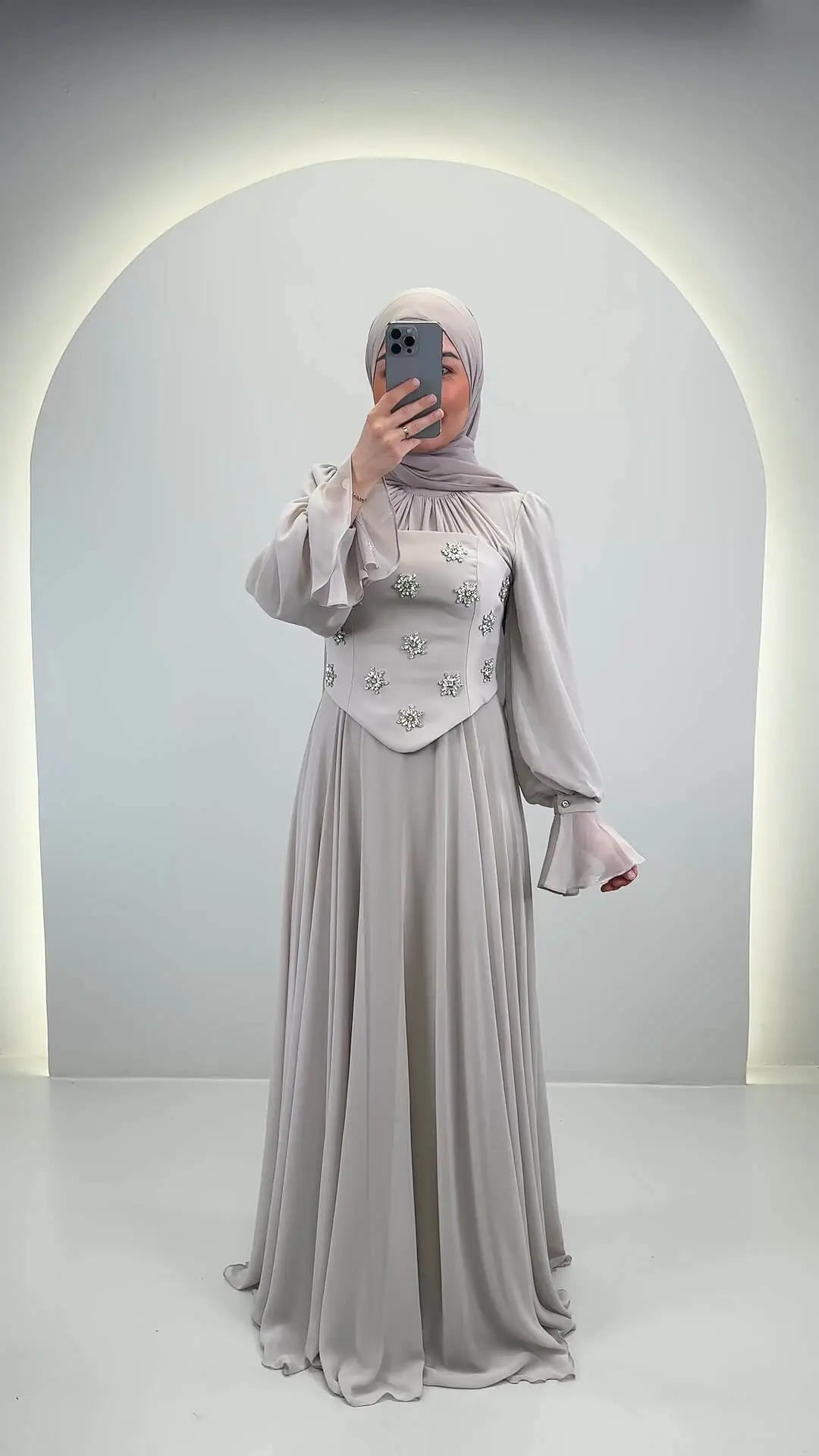 Tisla Aftenkjole Beige