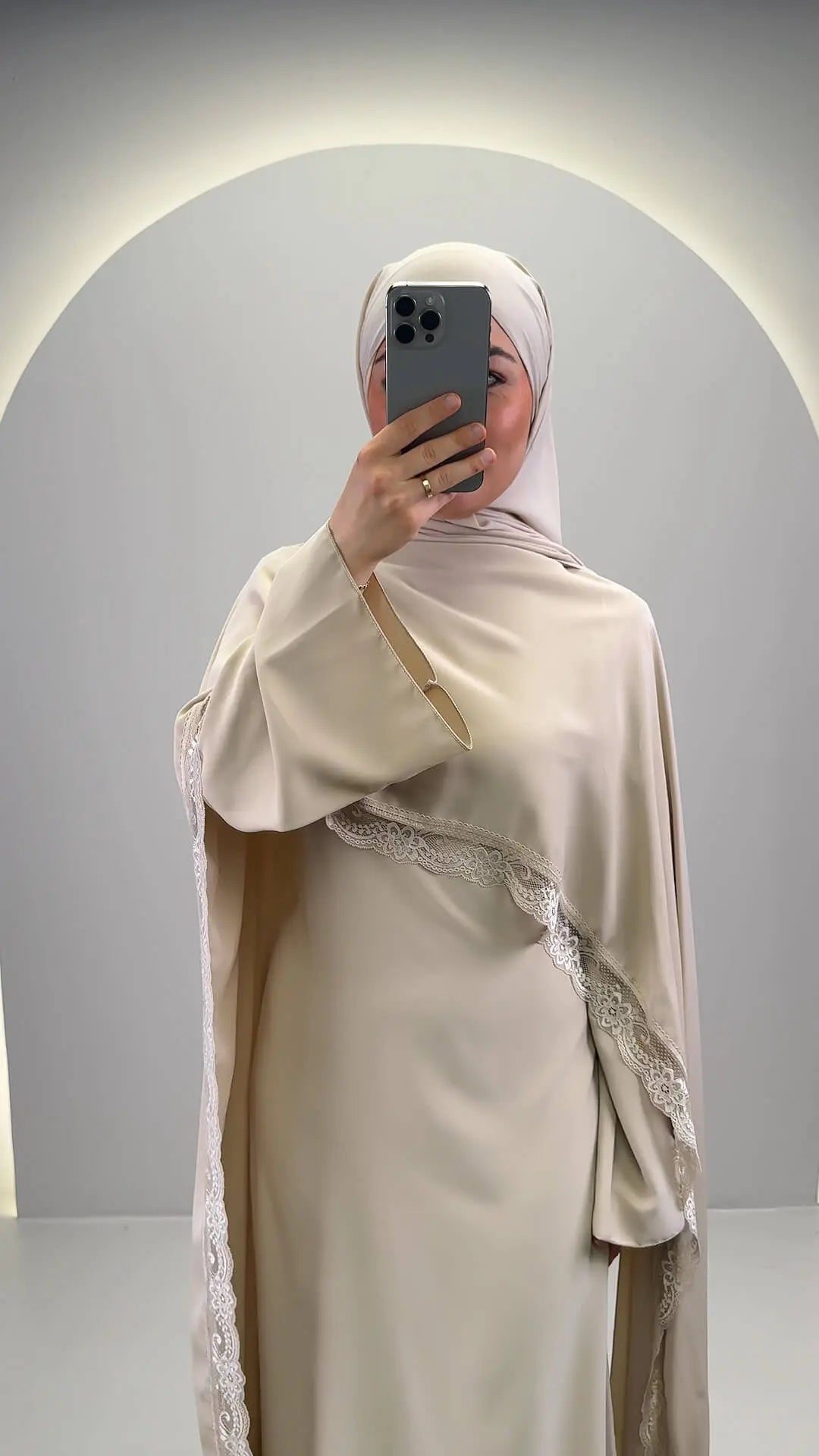 Gizi Aftenkjole Beige