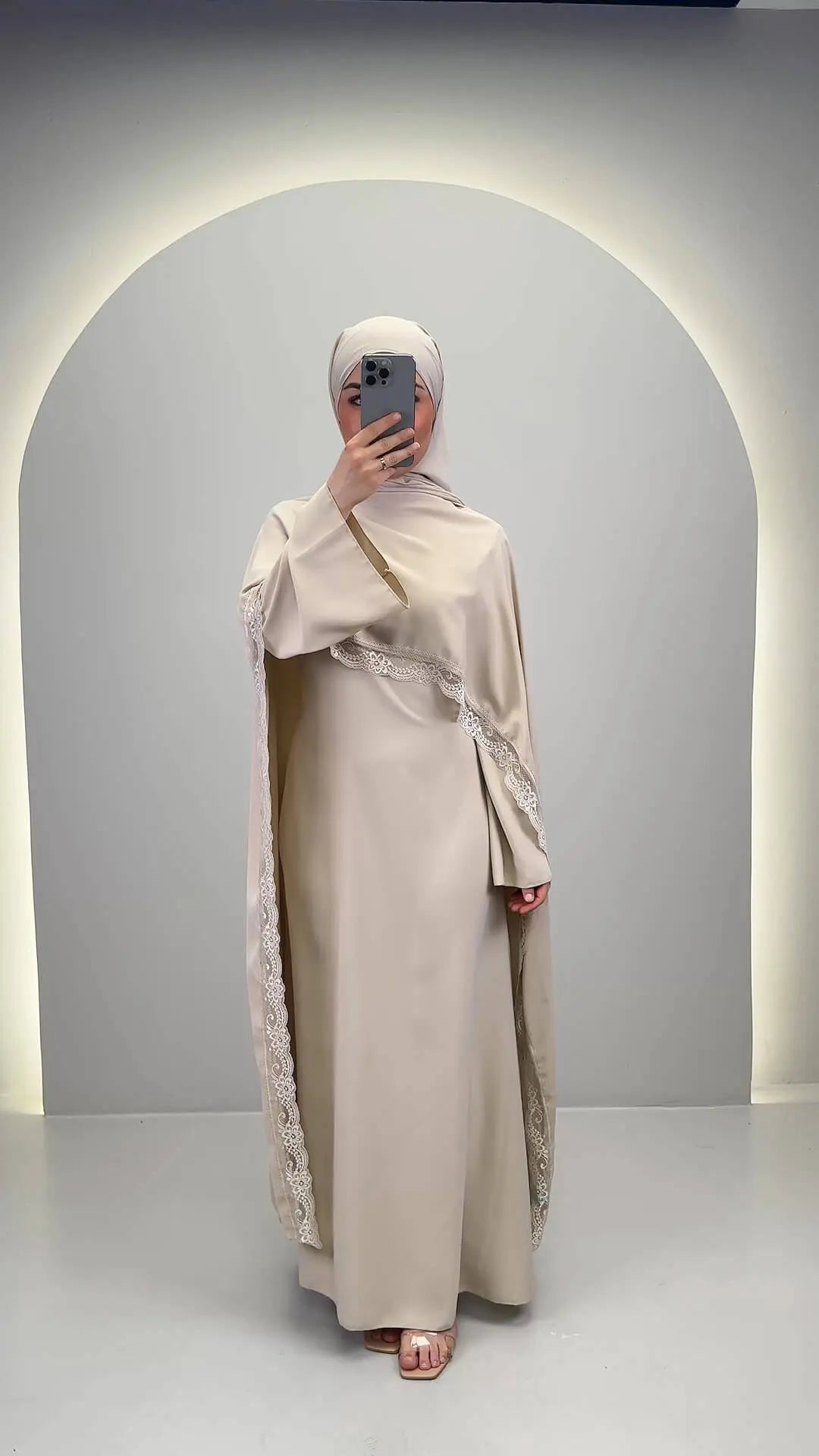 Gizi Aftenkjole Beige