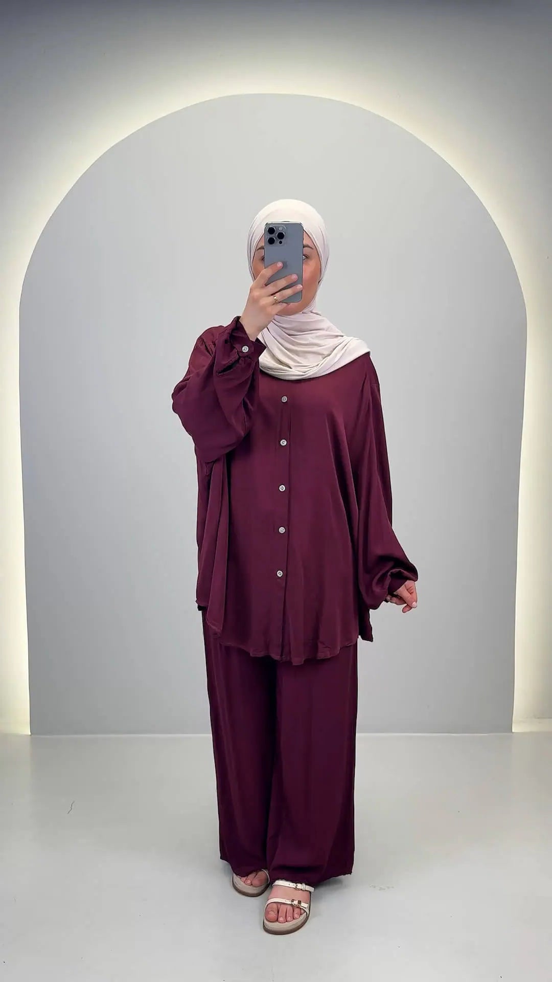 Leyan Outfit