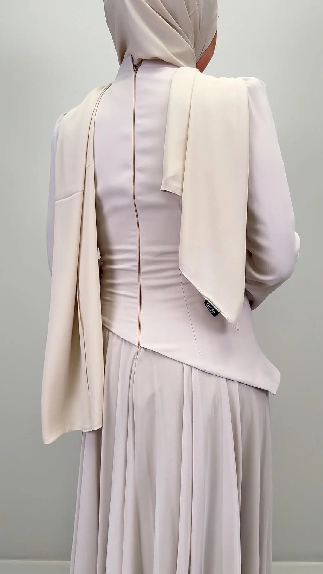 Noora aftenkjole beige
